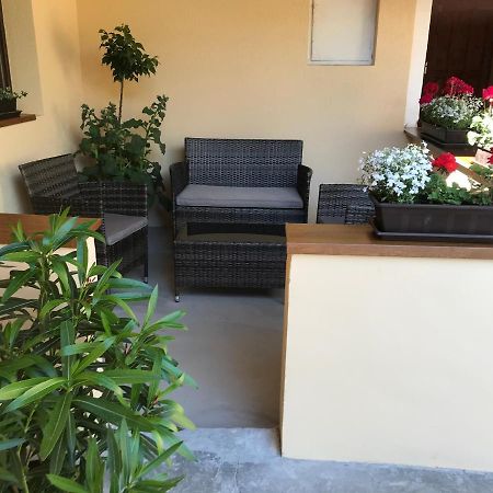 Komfort Apartman Vác Exterior foto