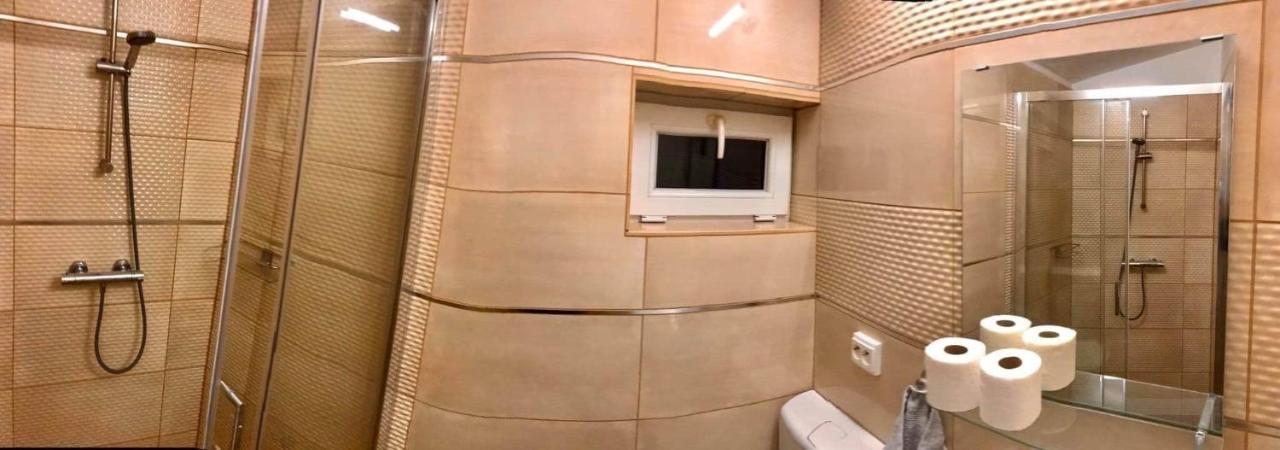 Komfort Apartman Vác Exterior foto