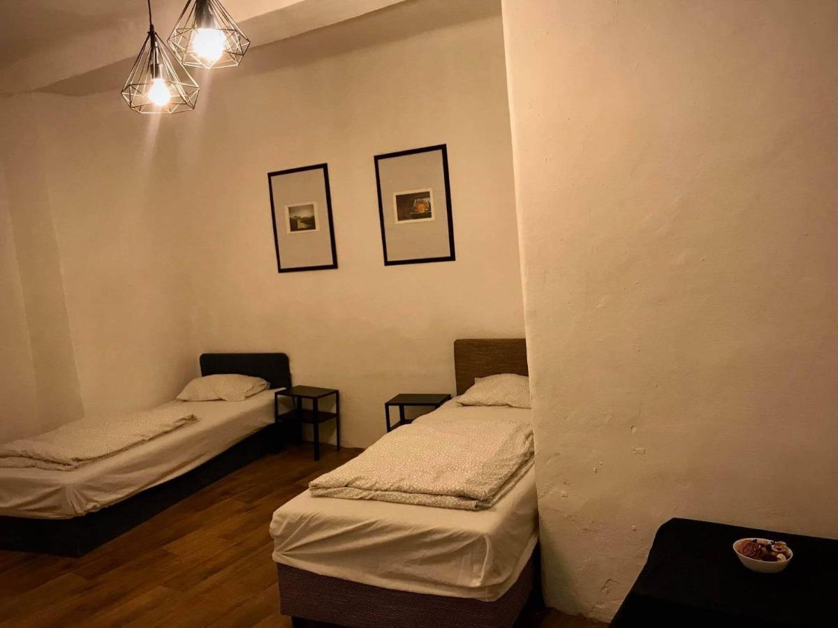 Komfort Apartman Vác Exterior foto